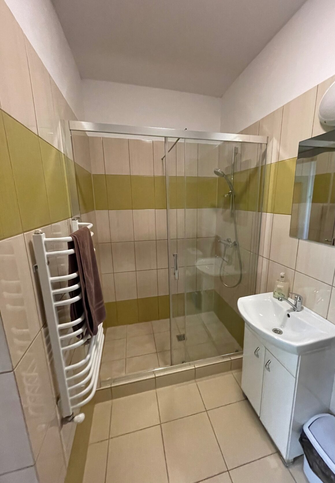 440962062_984631070051853_3413772515232586470_n Pawilon